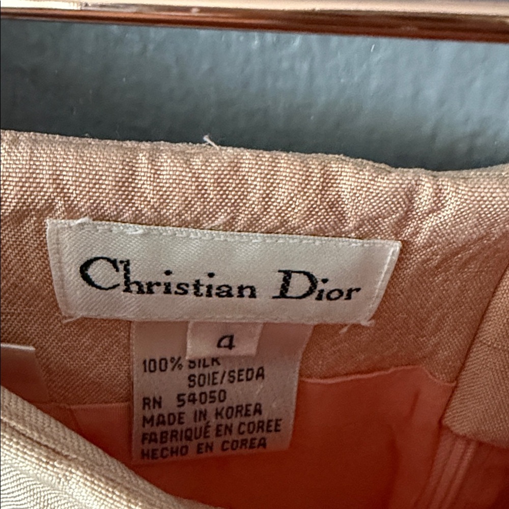 Dior Elegant Cream Mini Skirt - Picture 2 of 3